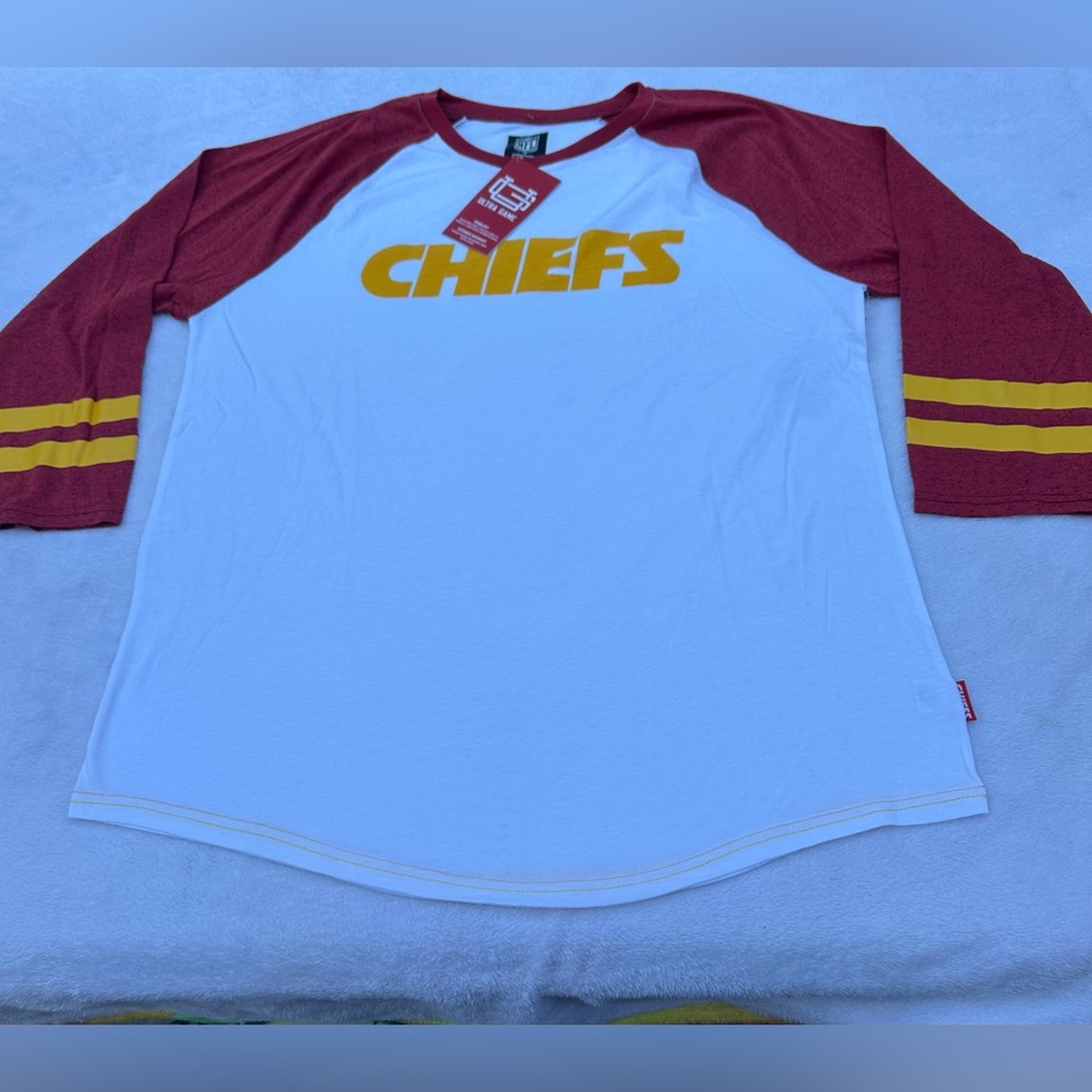 NFL Red and White Team Apparel Shirt size XL NWT